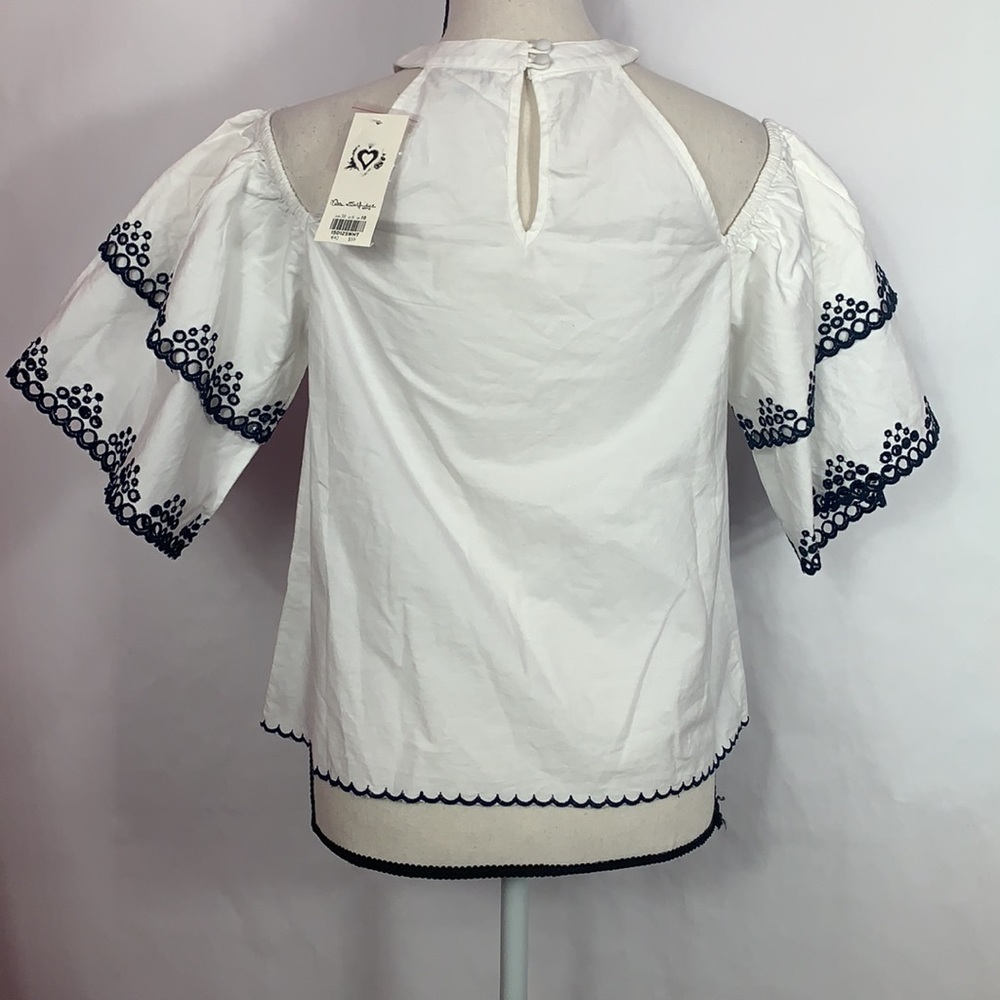 Miss Selfridge white w/navy blue embroidered top - Picture 3 of 8